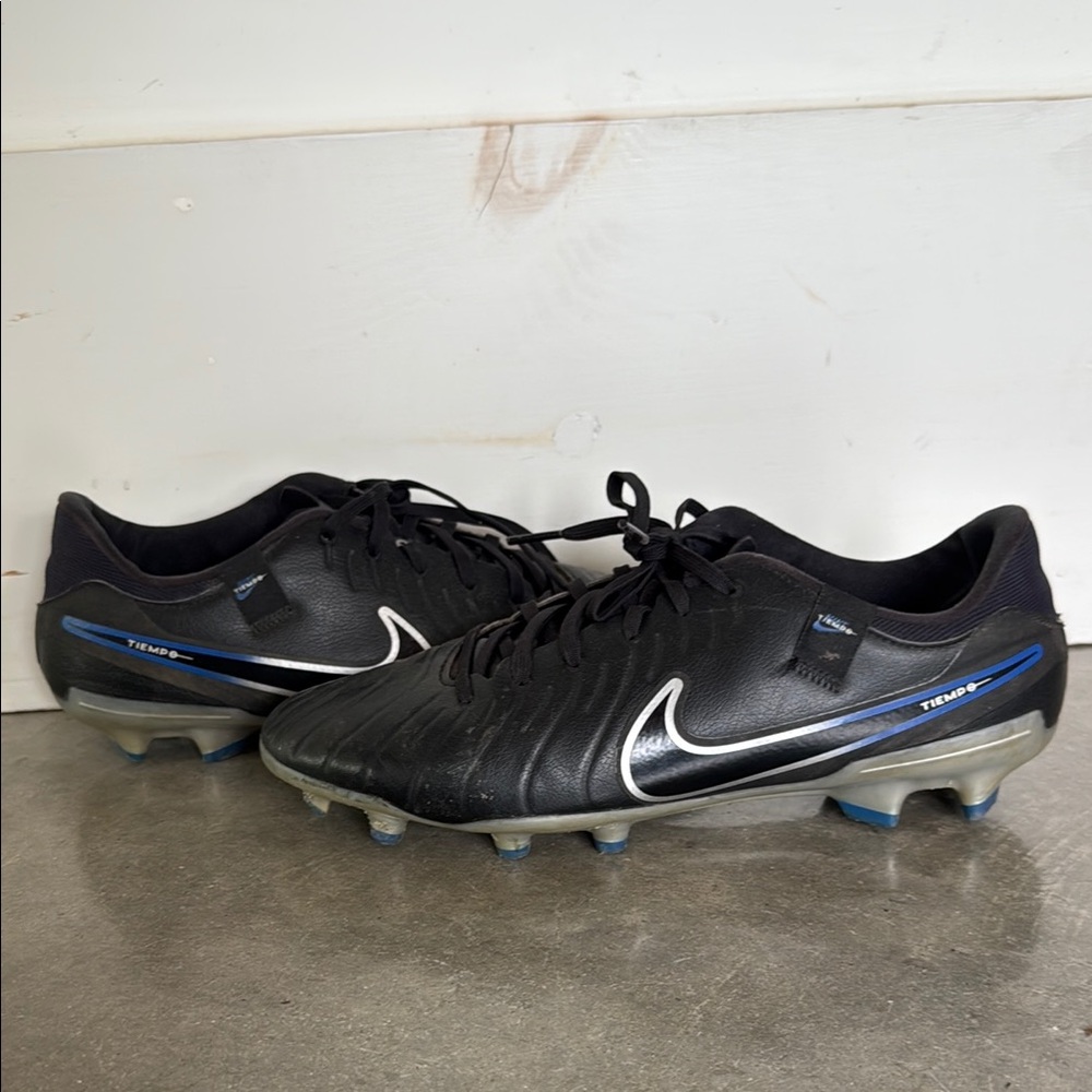 Nike Men's Tiempos Black and Blue Cleats